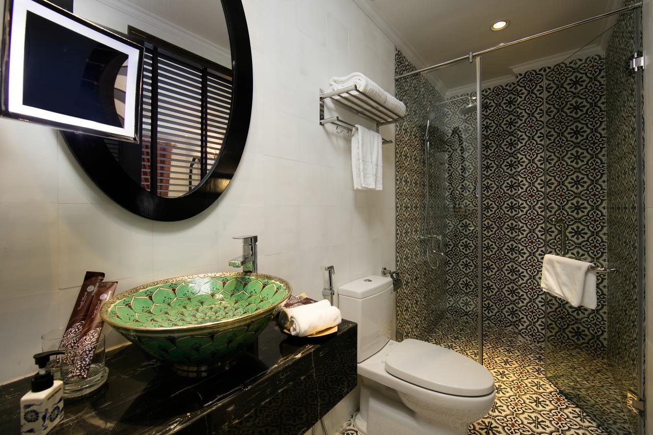 Hanoi Center Silk Premium Hotel & Spa & Travel Екстер'єр фото